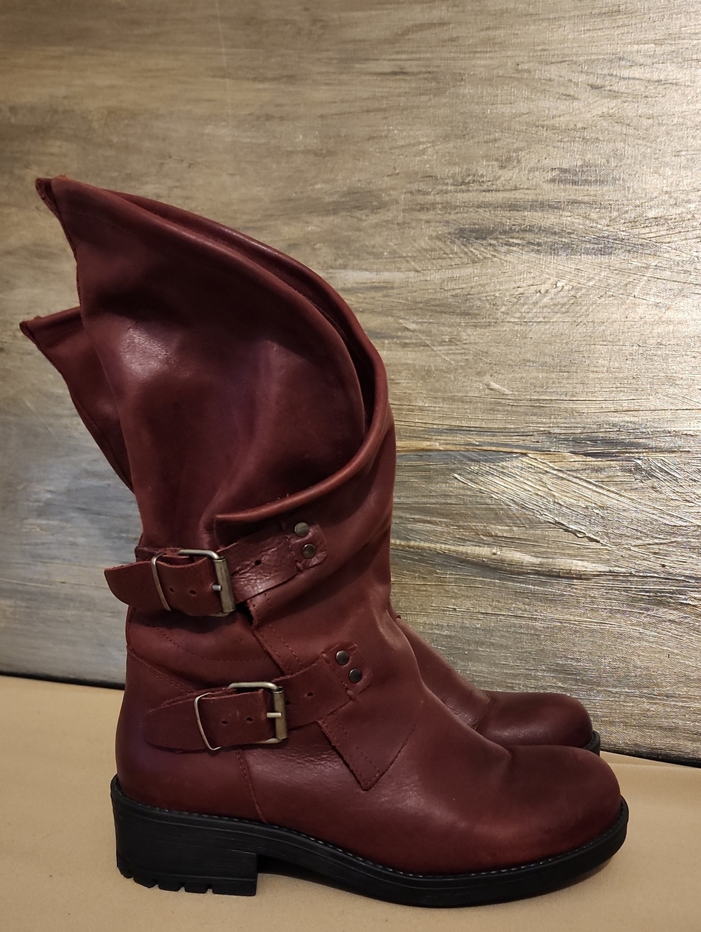 Musse & Cloud Burgundy Leather Mid-Calf Slouch Buckle Boots